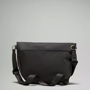 Lululemon - All Night Festival Bag - Micro 2L - Black/Gold